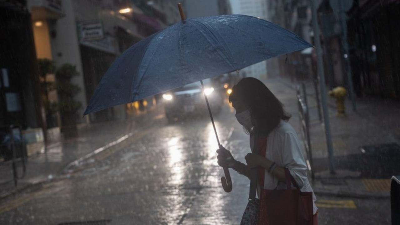 China keluarkan peringatan terkait hujan deras hingga badai. (Net)