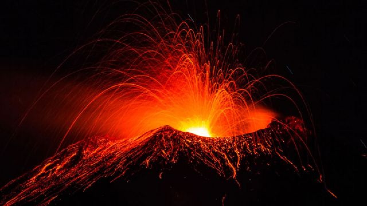 Ilustrasi gunung berapi. (BBC)