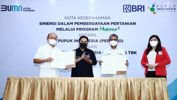 Kolaborasi PT Bank Rakyat Indonesia (Persero) Tbk dengan PT Pupuk Indonesia (Persero)-1632995307