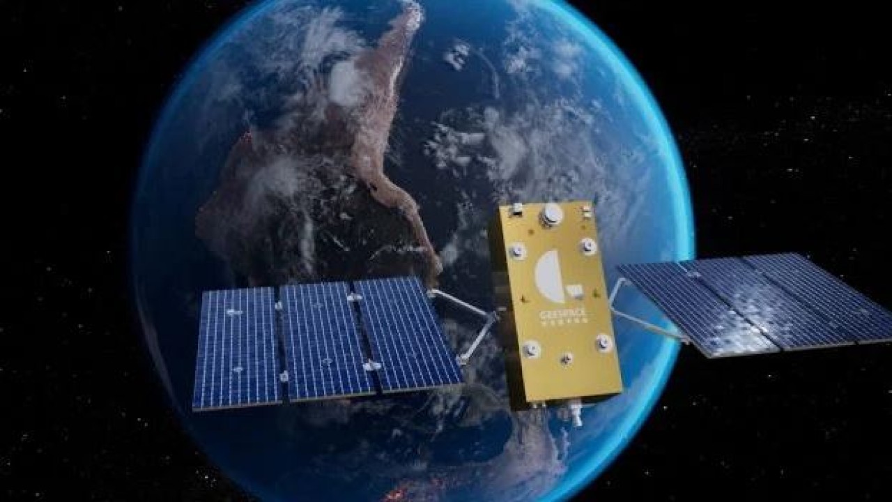 Satelit orbit rendah ini akan mendukung teknologi otonom mobil Geely.