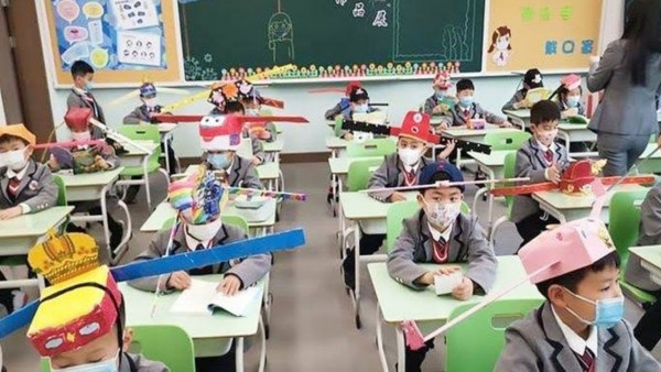 Ilustrasi suasana belajar mengajar di sekolah di China-1634973937