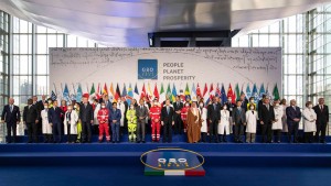 Para pemimpin negara-negara G20 berfoto bersama-1635647477