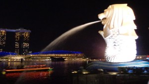 Patung Merlion ikon Singapura-1633788575