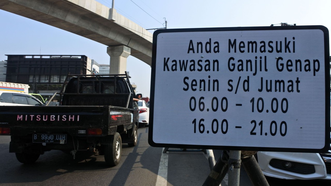 Plakat penerapan ganjil-genap di Jakarta/ist
