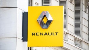 Renault-1634954185