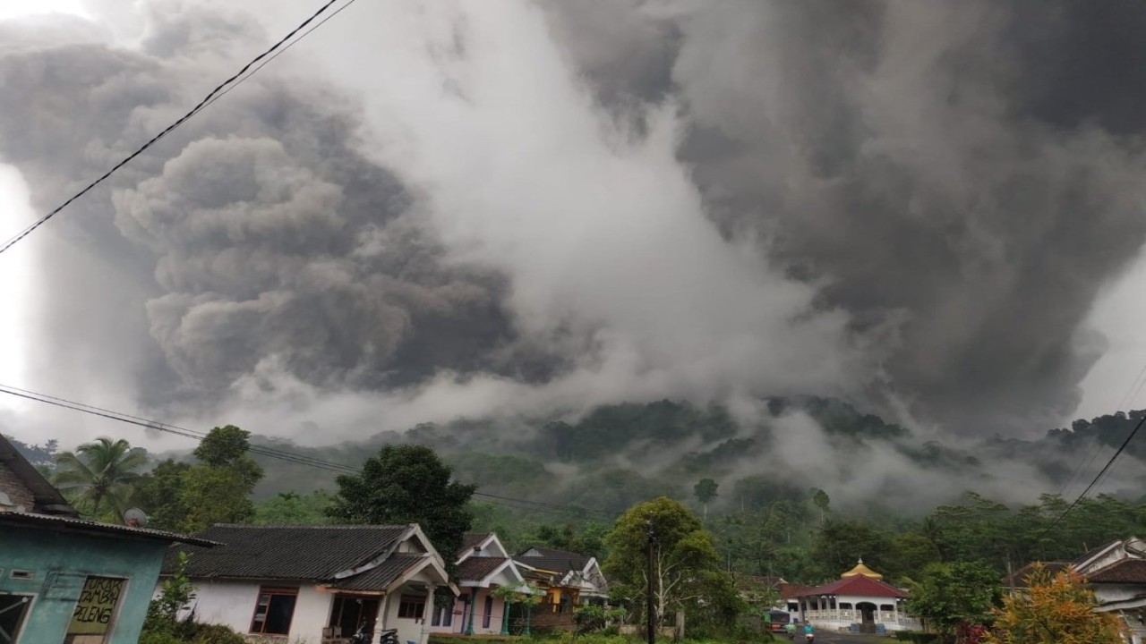 Ilustrasi luncuran awan panas Gunung Semeru/ist