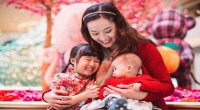 Seorang ibu di China bersama anak-anaknya-1640437024