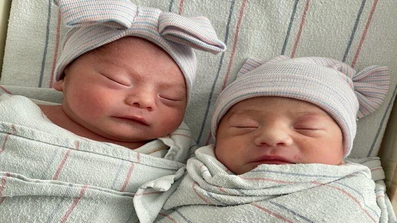 Bayi kembar Alfredo Antonio Trujillo dan Aylin Yolanda Trujillo. (Twitter via India Times)