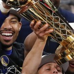 Para pemain Golden State Warriors melakukan selebrasi juara NBA 2022-1655441648