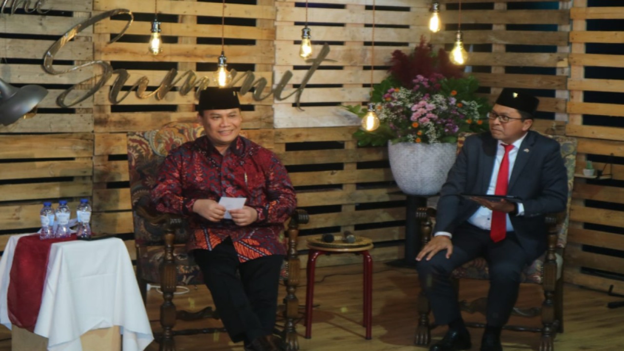 Wakil Ketua MPR RI Ahmad Basarah (kiri). Foto: Dok MPR