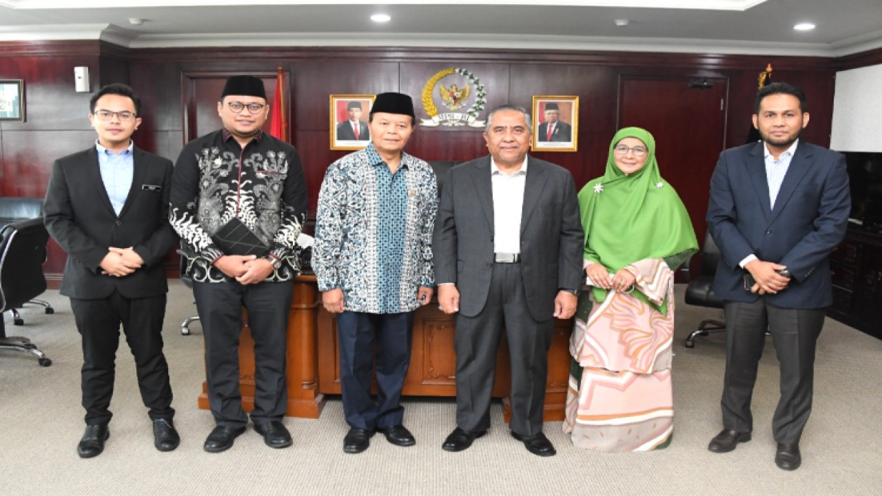 Wakil Ketua MPR RI Hidayat Nur Wahid (ketiga kiri). Foto: Dok MPR