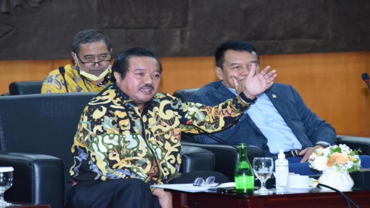 Ketua Fraksi Partai Golkar MPR Idris Laena/ist