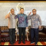 Ketua MPR RI Bambang Soesatyo (tengah).-1663750642