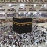 Para jemaah sedang melaksanakan ibadah umrah-1664002521