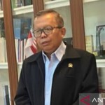 Anggota Komisi III DPR RI, Arsul Sani di Komplek Gedung DPR/MPR RI, Senayan, Jakarta. (ANTARA/HO-PPP)-1668920631