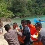 Evakuasi korban heli tipe NBO-105 yang jatuh di perairan Belitung Timur (ANTARA/Kasmono)-1669619098