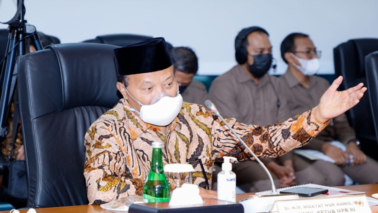 Wakil Ketua MPR-RI Dr. H. M. Hidayat Nur Wahid, MA.,