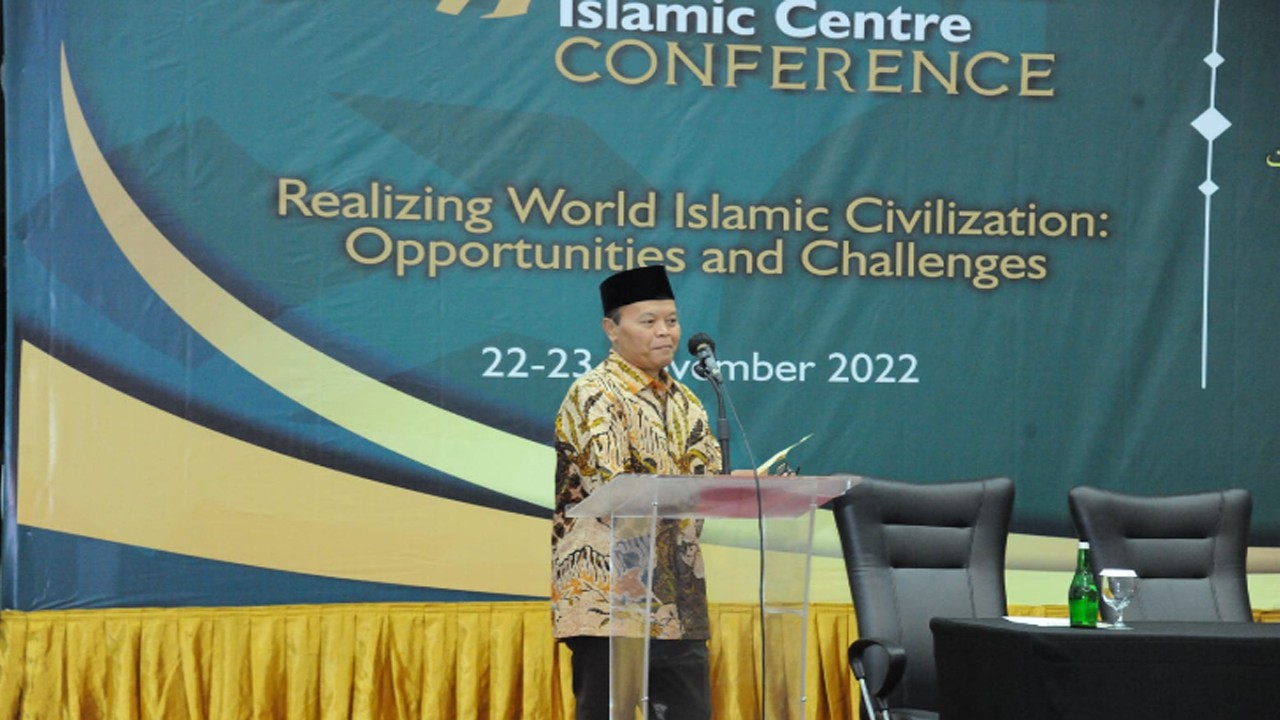 Wakil Ketua MPR Dr. H.M. Hidayat Nur Wahid, MA