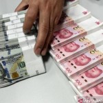 Ilustrasi: Dolar dan Yuan (ANTARA/REUTERS)-1668481861