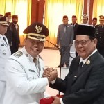 Pejabat Bupati Barito Kuala dan Gubernur Kalsel H Sahbirin Noor-1669011143