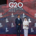 Presiden Jokowi bersama ibu Iriana-1668503307