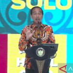 Tangkapan layar - Presiden RI Joko Widodo saat memberikan sambutan dalam Musyawarah Nasional ke-17 HIPMI, Surakarta, Jawa Tengah, Senin (21/11). (ANTARA/Indra Arief)-1669006825