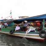 Bakti sosial membersihkan sungai Cilincing-1670851067