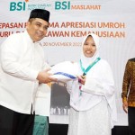 BSI berangkatkan umroh 120 guru, da'i, relawan dan tenaga medis-1669885543