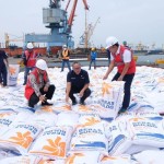 Bulog pastikan kedatangan beras impor jamin stabilisasi harga-1671173031