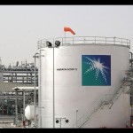 Ilustrasi - Kilang minyak Aramco di dekat Khurais, Riyadh, Arab Saudi. (ANTARA/REUTERS/Ali Jarekji/aa.)-1671505821