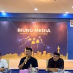 Kepala Kanwil Direktorat Jenderal Pajak Bali Anggrah Warsono (tengah) dalam acara Riung Media di Denpasar, Kamis (29/12/2022). ANTARA/Ni Luh Rhismawati.-1672294853