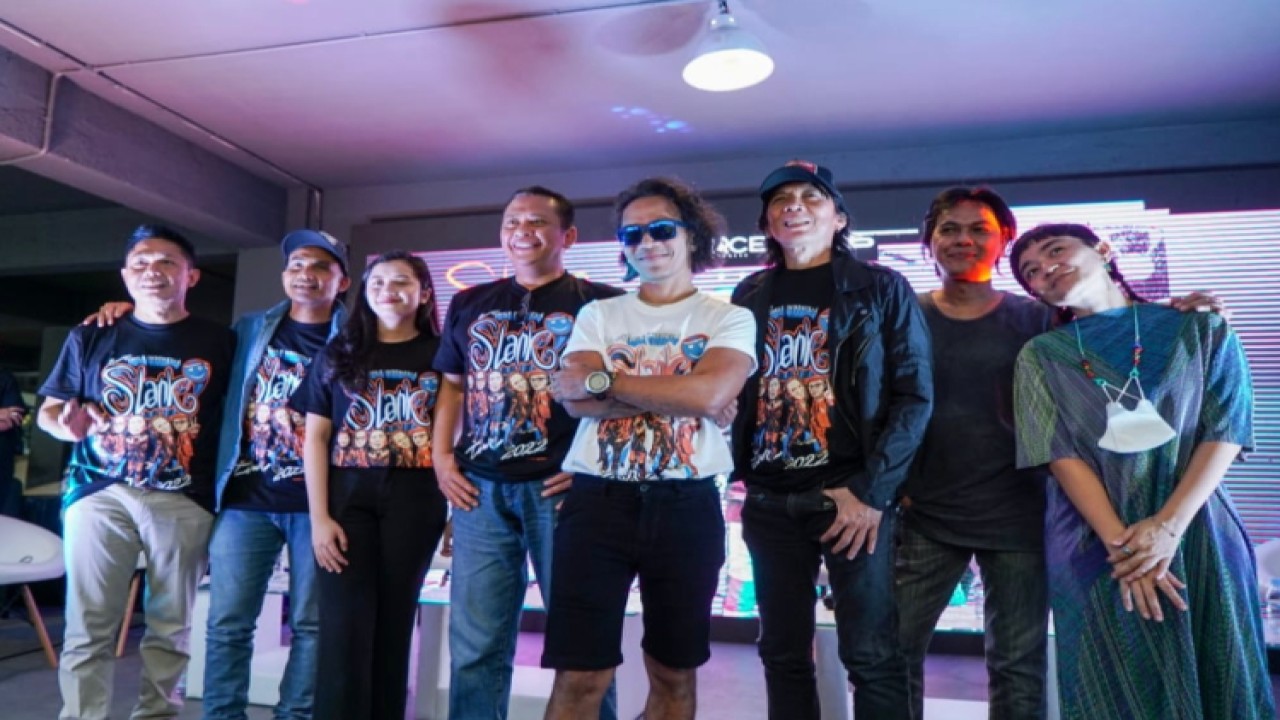 Ketua MPR RI Bambang Soesatyo bersama personel Slank/Dok MPR