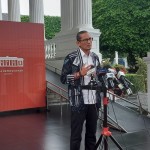 Menteri Pariwisata dan Ekonomi Kreatif Sandiaga Uno saat ditemui di Kompleks Istana Kepresidenan Jakarta, Senin (26/12/2022). ANTARA/Mentari Dwi Gayati.-1672049358