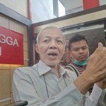 Pakar Hukum Pidana Universitas Airlangga Surabaya Prof. Didik Endro Purwoleksono ditemui di kampus setempat, Kamis (1/12/2022). (ANTARA/Willi Irawan)-1669886307