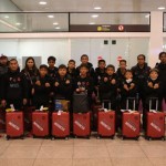 Pemain NYXS Dream Team Indonesia berpose setibanya di Barcelona, Spanyol. ANTARA/HO-NYXS Dream Team Indonesia-1671171947