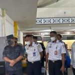 Pilot dan awak maskapai penerbangan jalani tes urine-1672310555