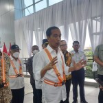 Presiden Joko Widodo menghadiri peresmian revitalisasi Stasiun Manggarai, Jakarta, Senin (26/12/2022) (ANTARA/Mentari Dwi Gayati)-1672035505