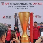 Trofi Piala AFF raksasa tarik minat suporter timnas Indonesia-1671786474