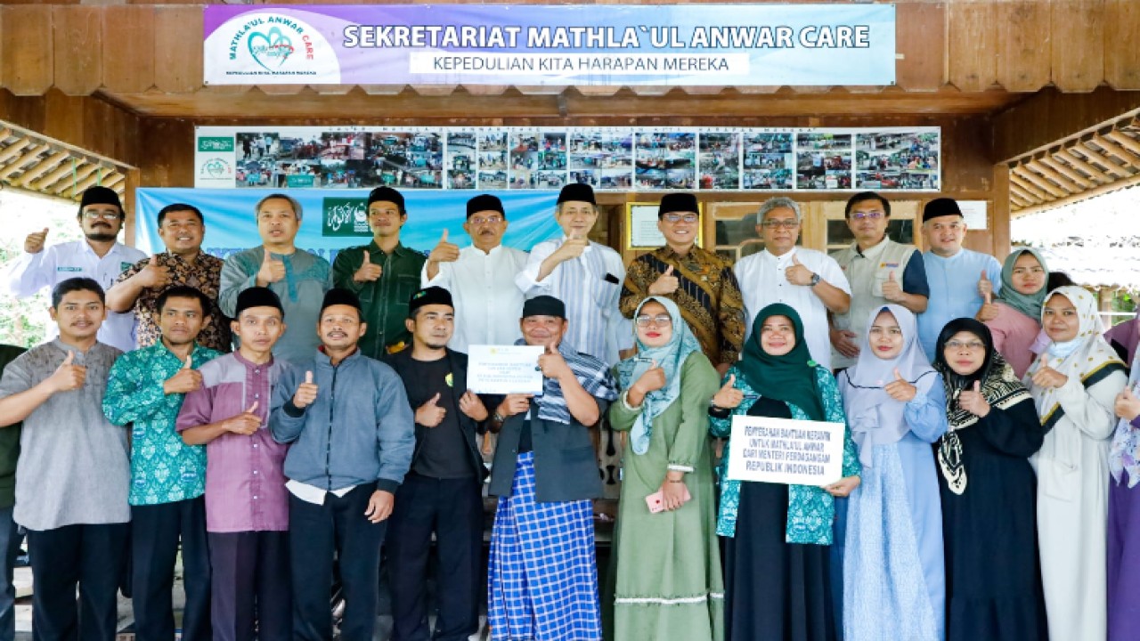 Wakil Ketua MPR Yandri Susanto bersama para anggota Mathla’ul Anwar/Dok MPR