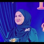 Aktris Irish Bella menghadiri acara peluncuran Royale Parfum Series by SoKlin Hijab di Jakarta, Selasa (24/1) (ANTARA/Pamela Sakina)-1674618235