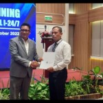 Dokumentasi - Kepala Divisi Hubungan Internasional Polri Irjen Pol Krishna Murti (kiri).  ANTARA/Luqman Hakim-1673247093