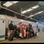 Ilustrasi-Kesibukan di Stasiun Solobalapan, beberapa waktu lalu. ANTARA/Aris Wasita-1673336797