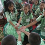 Ilustrasi-Para siswa PAUD tengah bermain permainan anak di Solo, beberapa waktu lalu. ANTARA/HO-Humas UNS-1673324115