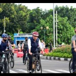 Presiden Jokowi bersepeda di kawasan CFD Sudirman-Thamrin-1673762452