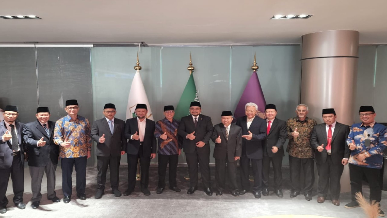 Wakil Ketua MPR Yandri Susanto saat mengunjungi Pameran Haji dan Umroh 2023 di Jeddah Superdrome/Dok MPR