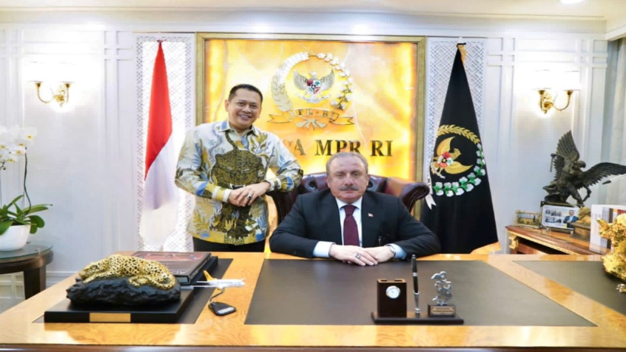 Ketua MPR RI Bambang Soesatyo bersama Ketua Parlemen Turki H.E. Mr. Mustafa Şentop/Dok MPR