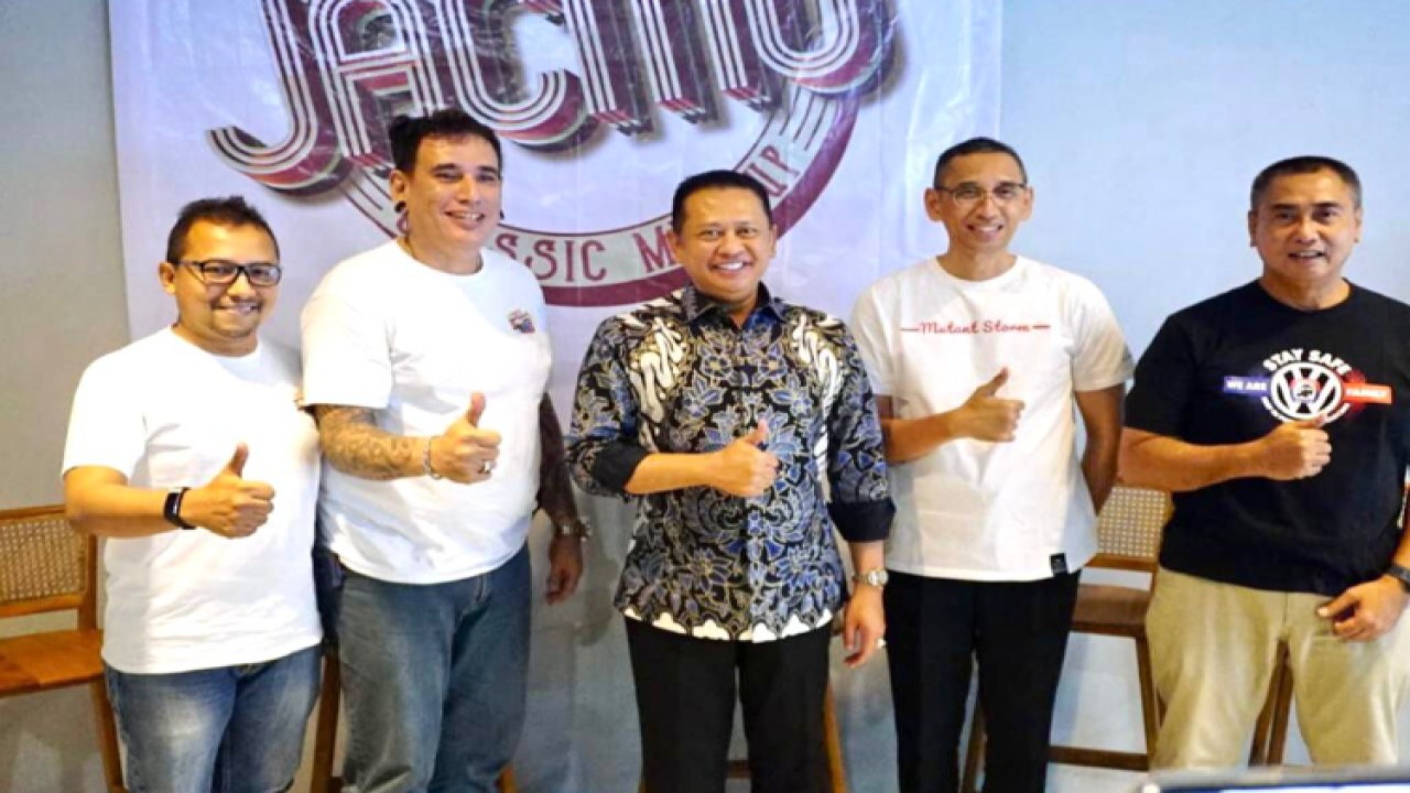 Ketua MPR RI sekaligus Ketua Umum IMI Bambang Soesatyo (tengah)/Dok MPR