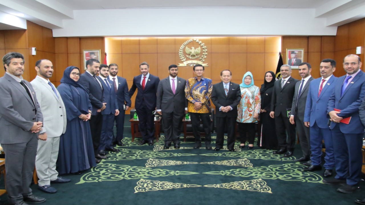 Wakil Ketua MPR RI Sjarifuddin Hasan dan Fadel  Muhammad menerima kunjungan Perguruan Tinggi Pertahanan Nasional Uni Emirat Arab (National Defence College (NDC) UAE)/Dok MPR