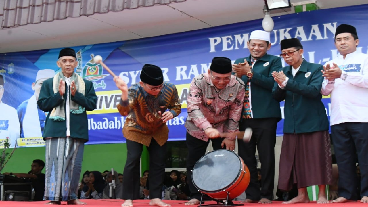 Wakil Ketua MPR RI  Yandri Susanto menghadiri program Syiar Ramadan bertema 'Ibadahku Totalitas, Ramadanku Berkualitas, dan Belajarku Tuntas' Universitas dan STIT Al-Khairiyah Cilegon, Banten/Dok MPR