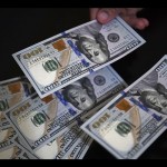 Yen dan dolar jatuh ketika bank-bank sentral berusaha yakinkan pasar-1679282925